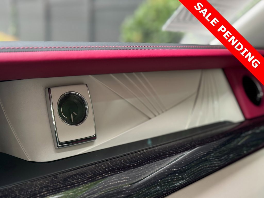 Used 2023 Rolls-Royce Phantom Sedan image 21