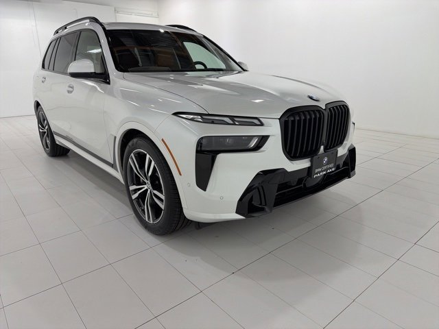 Certified 2024 BMW X7 xDrive40i w/ M Sport Package image 7