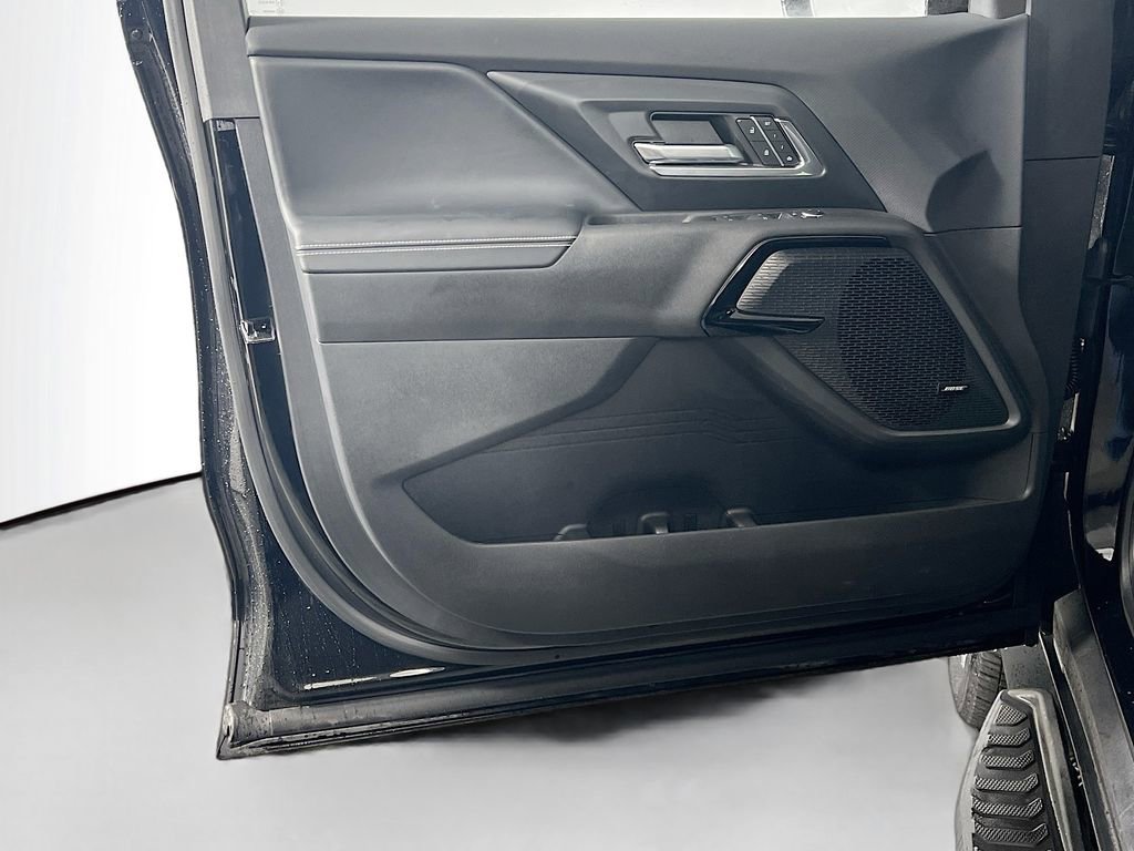 New 2026 Chevrolet Silverado EV LT image 18