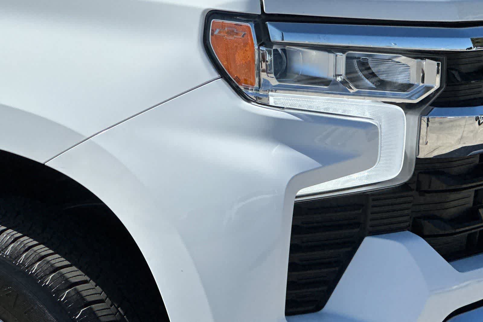 Used 2024 Chevrolet Silverado 1500 LT RWD image 33