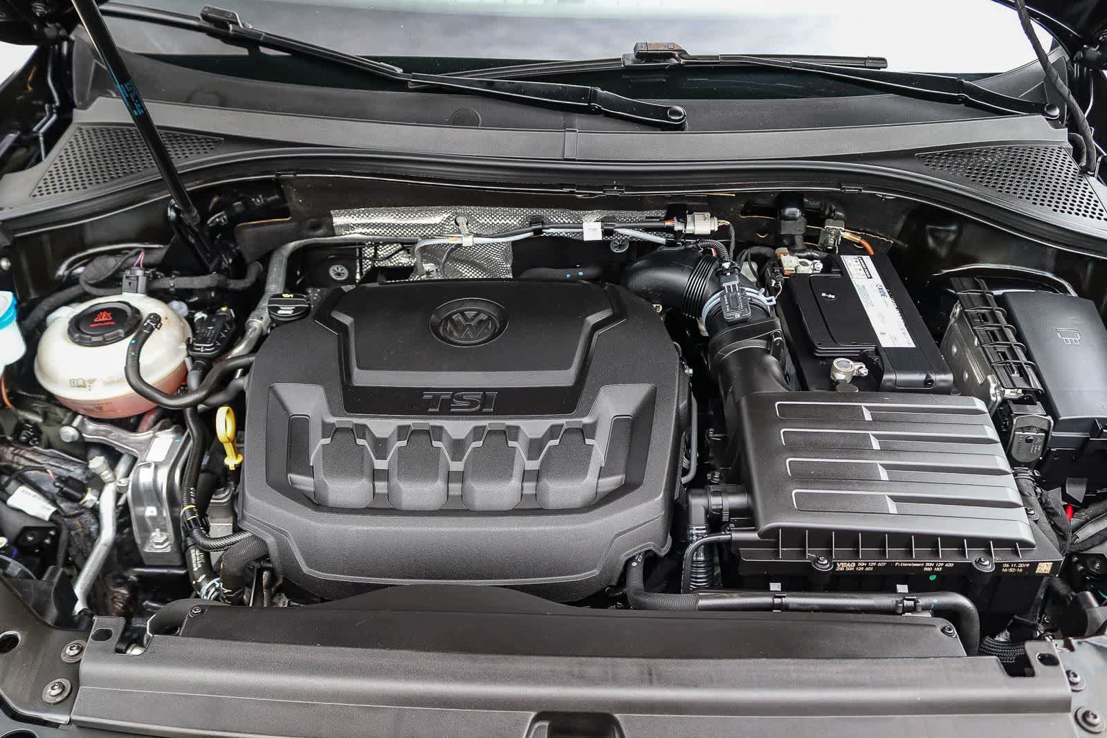 Used 2020 Volkswagen Tiguan SE FWD image 30
