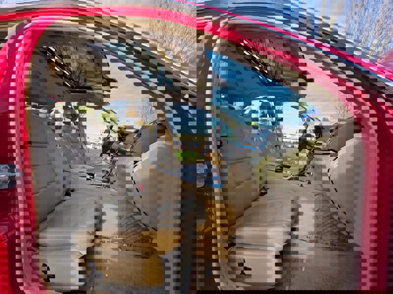 Used 2013 Mercedes-Benz C 300 4MATIC Sedan image 14