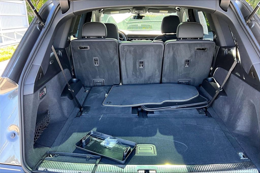 Used 2025 Audi Q7 2.0T Premium w/ Convenience Plus Package image 15