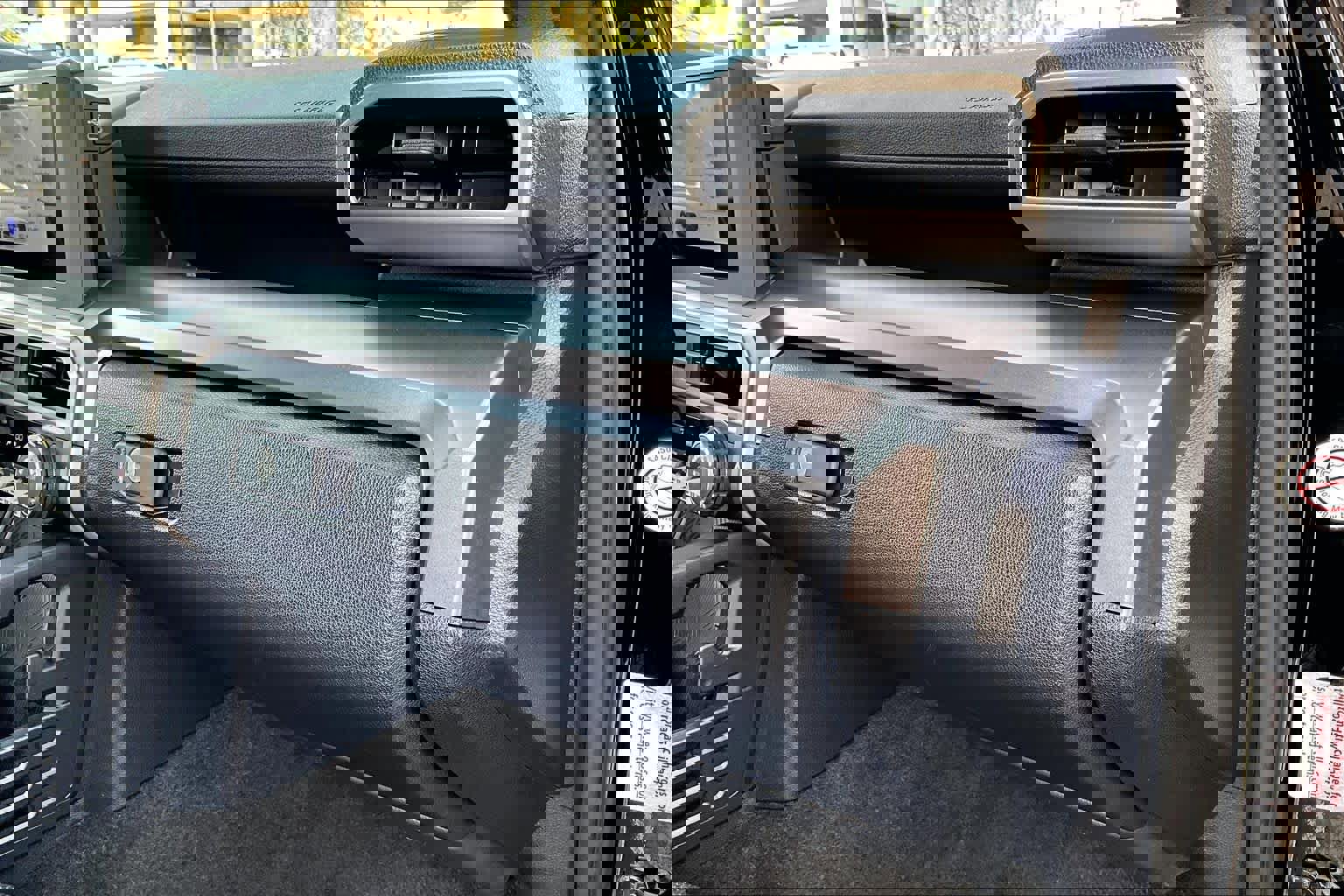 Used 2025 Toyota 4Runner SR5 image 17