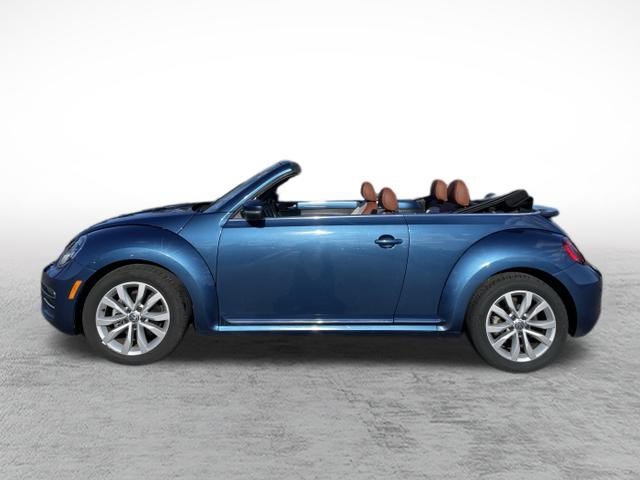 Used 2017 Volkswagen Beetle 1.8T Classic image 8