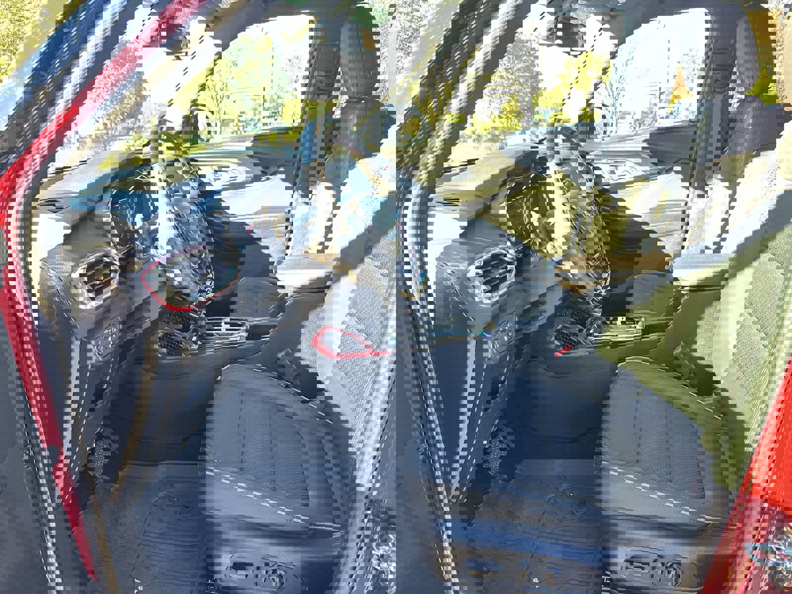 Used 2022 Chevrolet TrailBlazer RS image 16