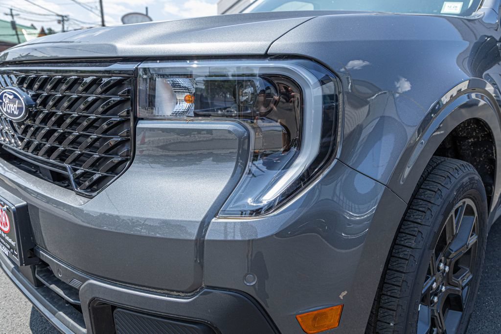New 2026 Ford Maverick Lariat w/ Black Appearance Package AWD/4WD image 11