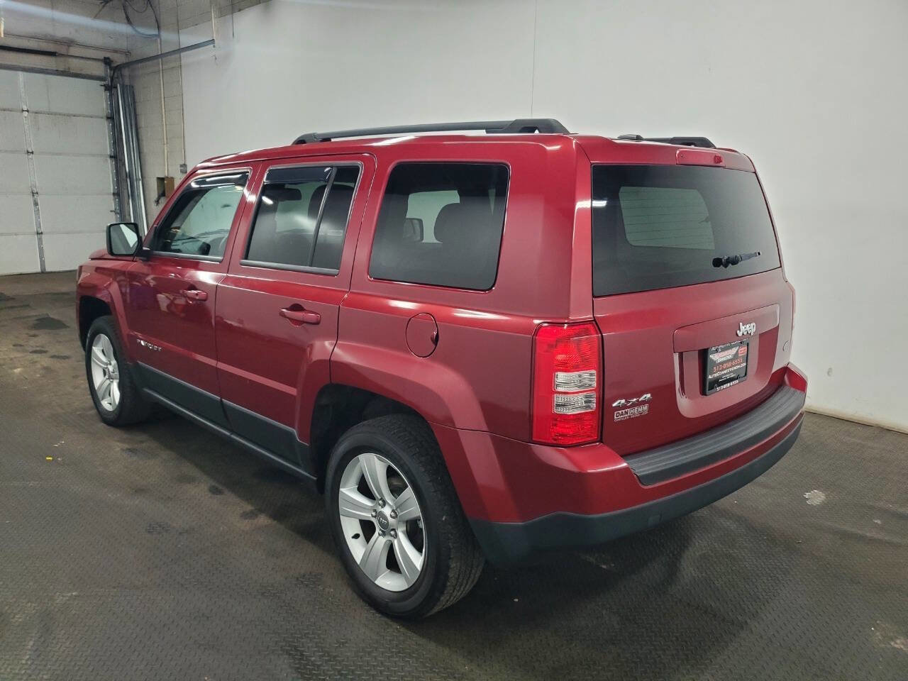 Used 2014 Jeep Patriot Latitude w/ Sun/Sound Group image 5