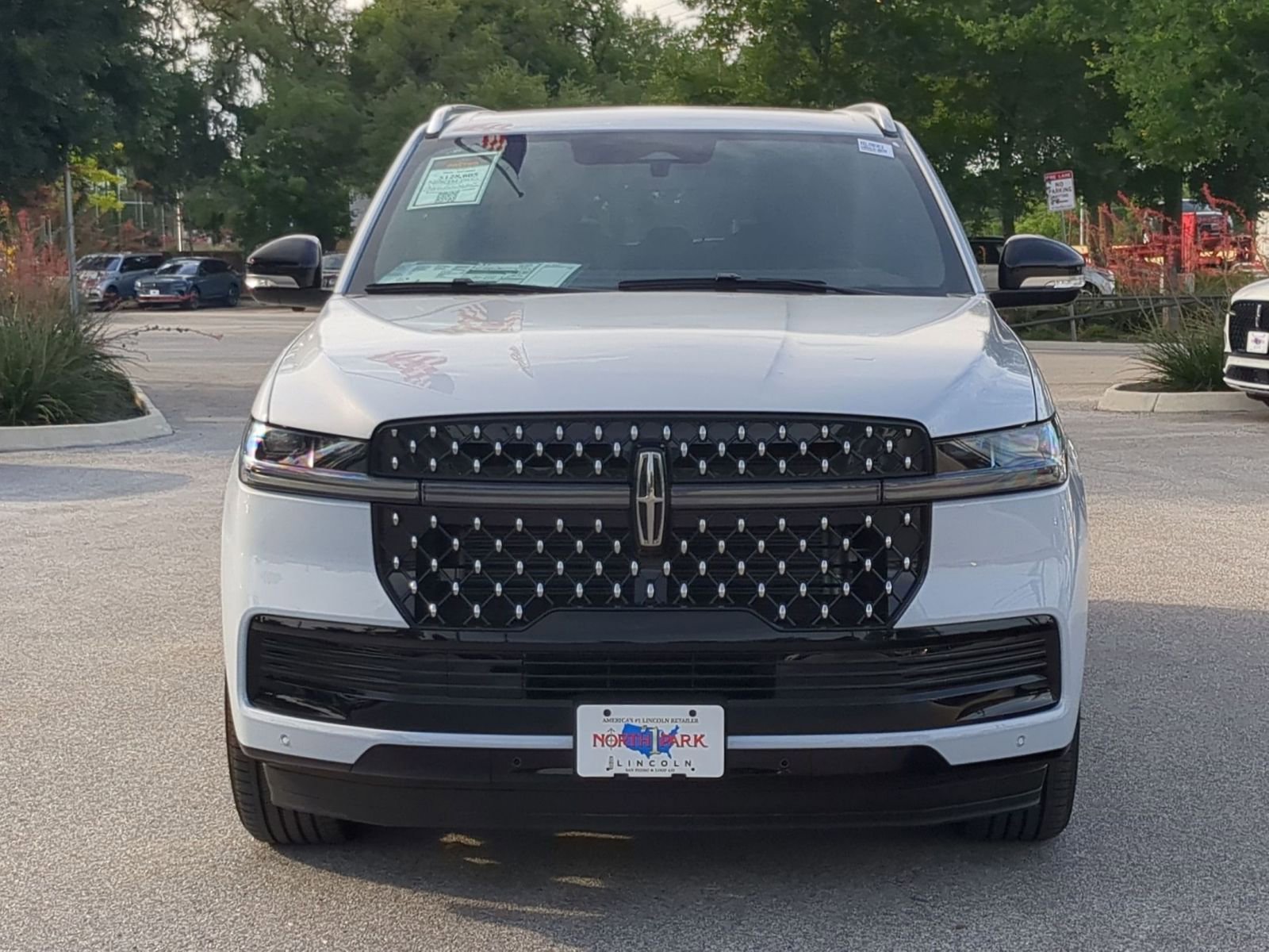 New 2026 Lincoln Navigator Black Label AWD/4WD image 8