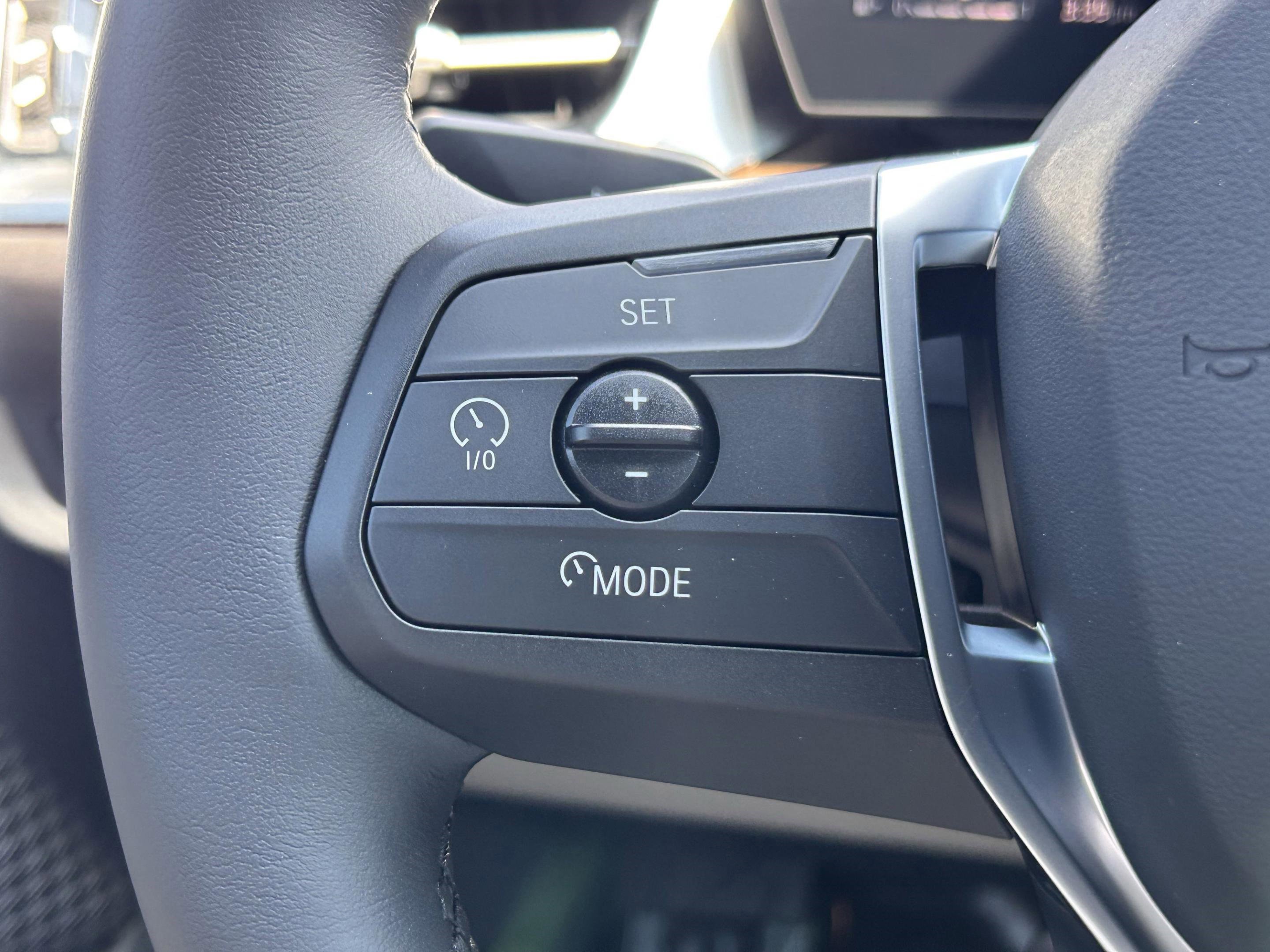 Used 2025 BMW X1 xDrive28i w/ Technology Package image 11