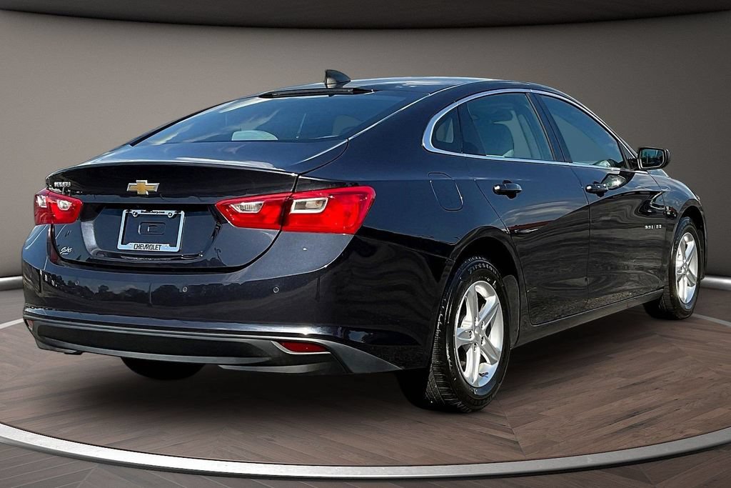 Used 2022 Chevrolet Malibu LS w/ Driver Confidence Package II FWD image 6