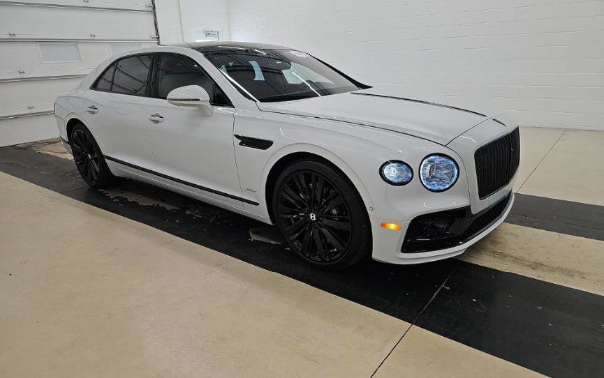 Used 2023 Bentley Flying Spur W12 image 5