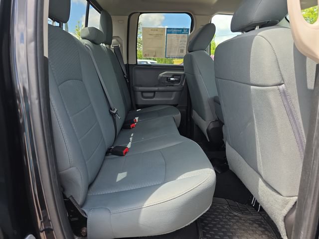 Used 2017 RAM 1500 Classic SLT AWD/4WD image 14