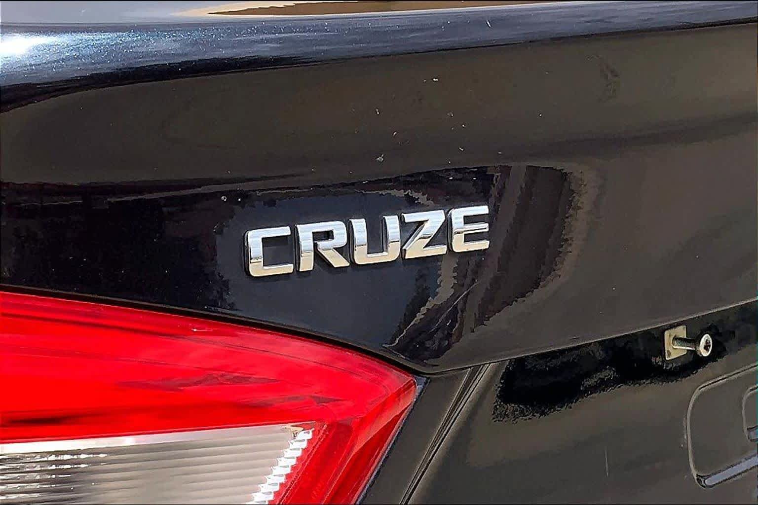 Used 2016 Chevrolet Cruze LT FWD image 32