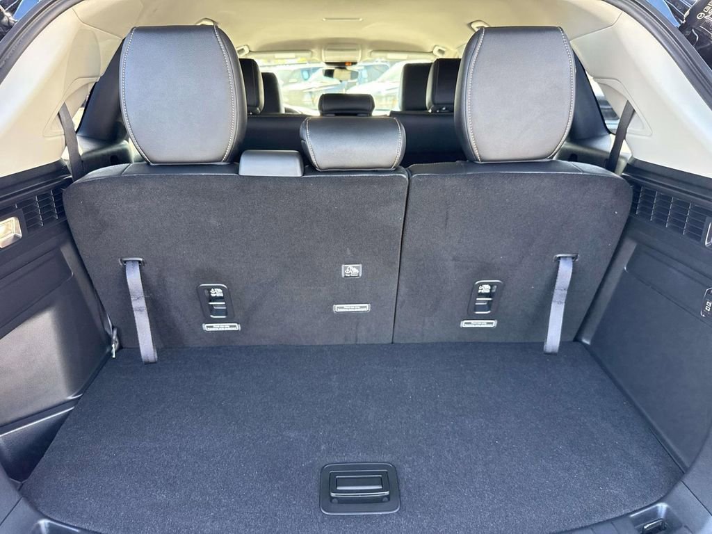 Certified 2025 MAZDA CX-90 3.3 Turbo w/ Select Package image 9