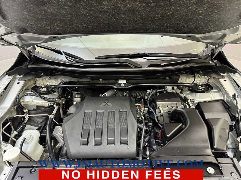 Used 2022 Mitsubishi Eclipse Cross SE image 10