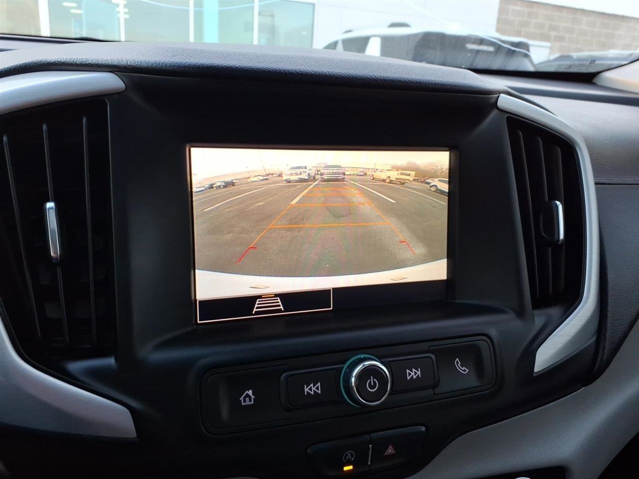 Used 2022 GMC Terrain SLE w/ Driver Convenience Package image 19