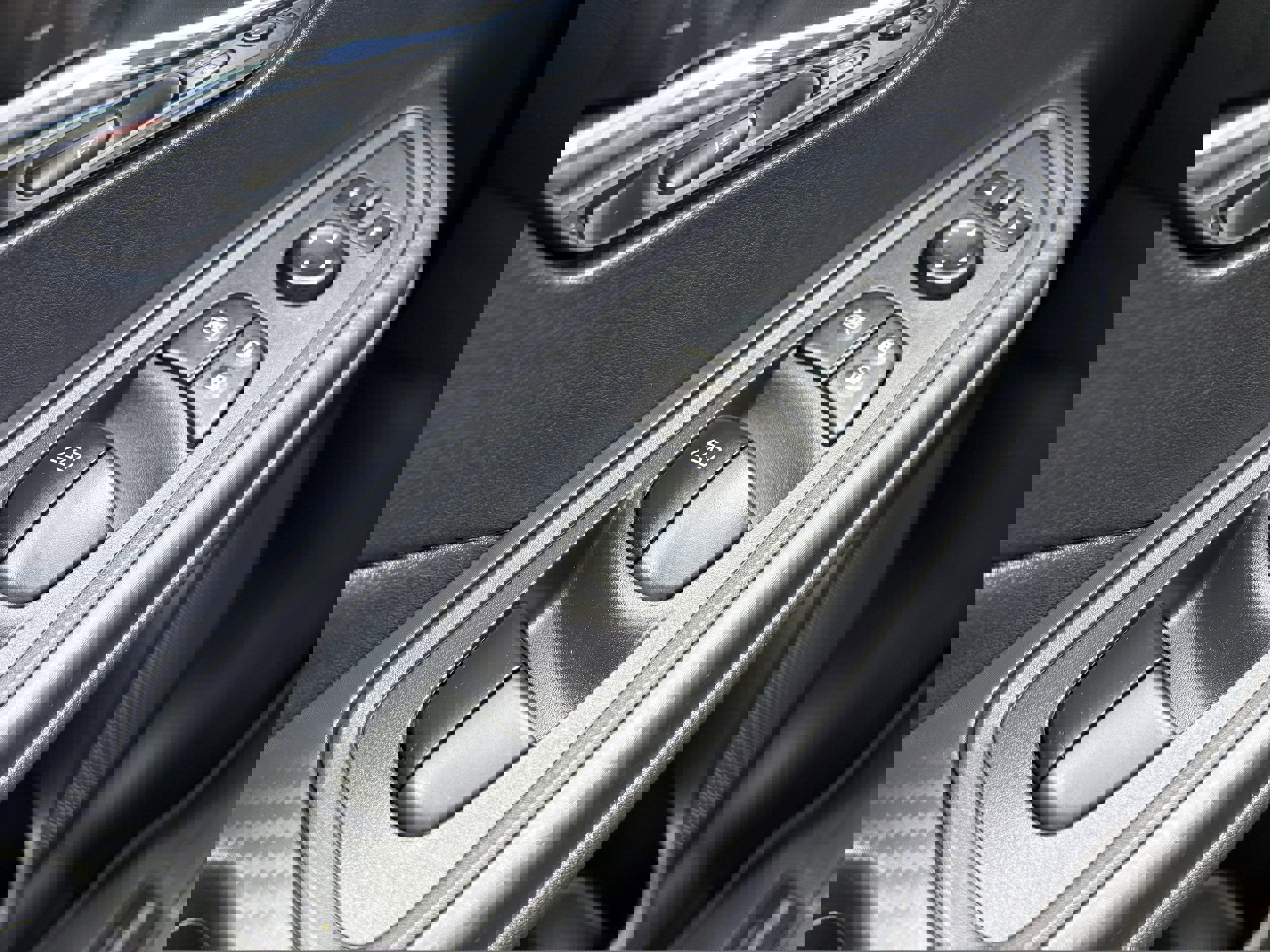 Used 2024 Nissan Versa SV w/ Trunk Package image 18