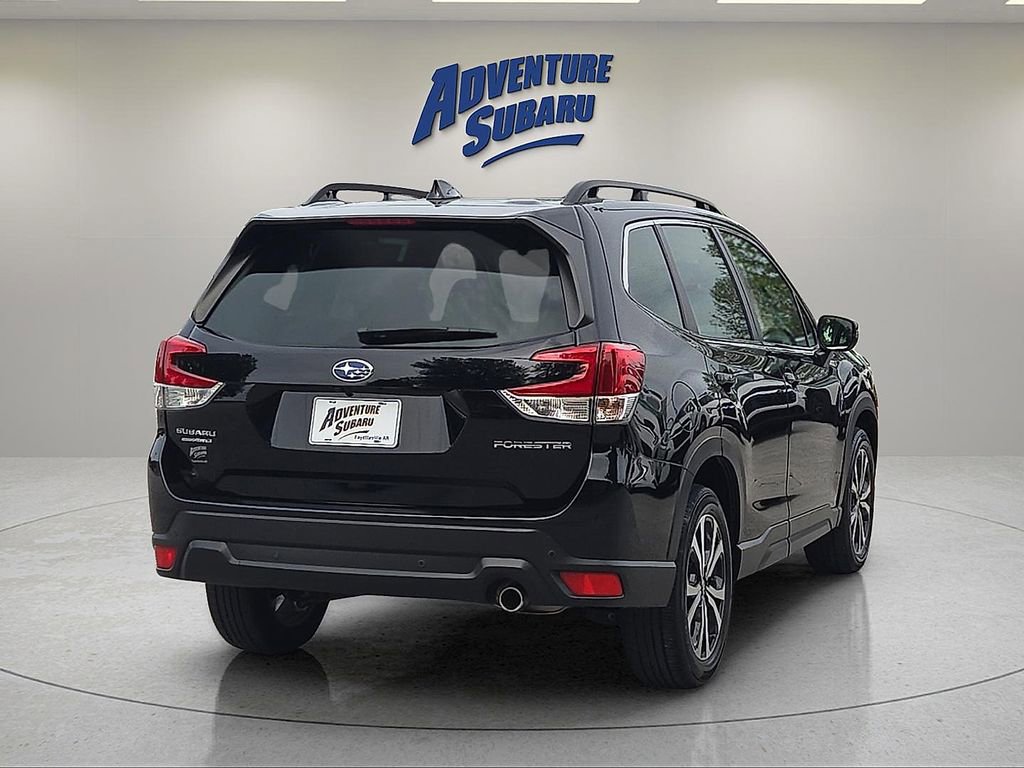 Used 2023 Subaru Forester Limited AWD/4WD image 6