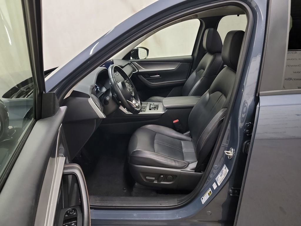 Certified 2025 MAZDA CX-70 3.3 Turbo w/ Preferred Package image 11