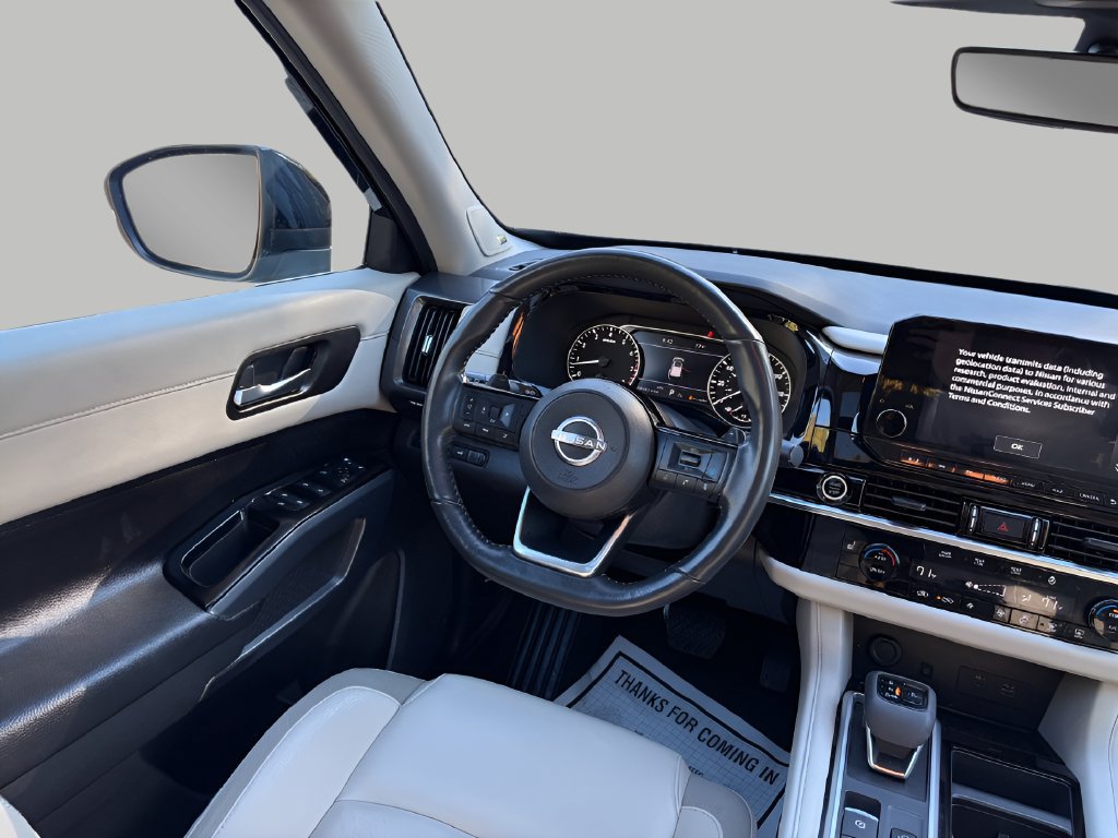 Used 2024 Nissan Pathfinder SL w/ SL Premium Package AWD/4WD image 12