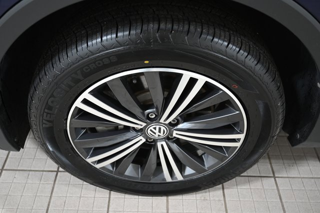 Used 2022 Volkswagen Tiguan SE image 17