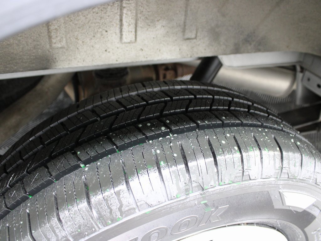 Used 2023 Ford Transit 250 Low Roof w/ Exterior Upgrade Package image 28