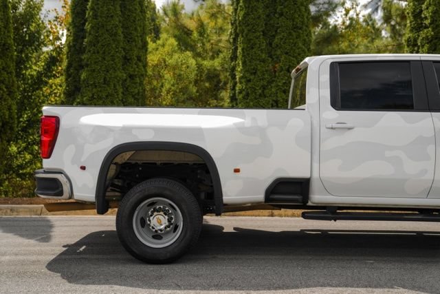 Used 2024 Chevrolet Silverado 3500 LT w/ Convenience Package AWD/4WD image 9