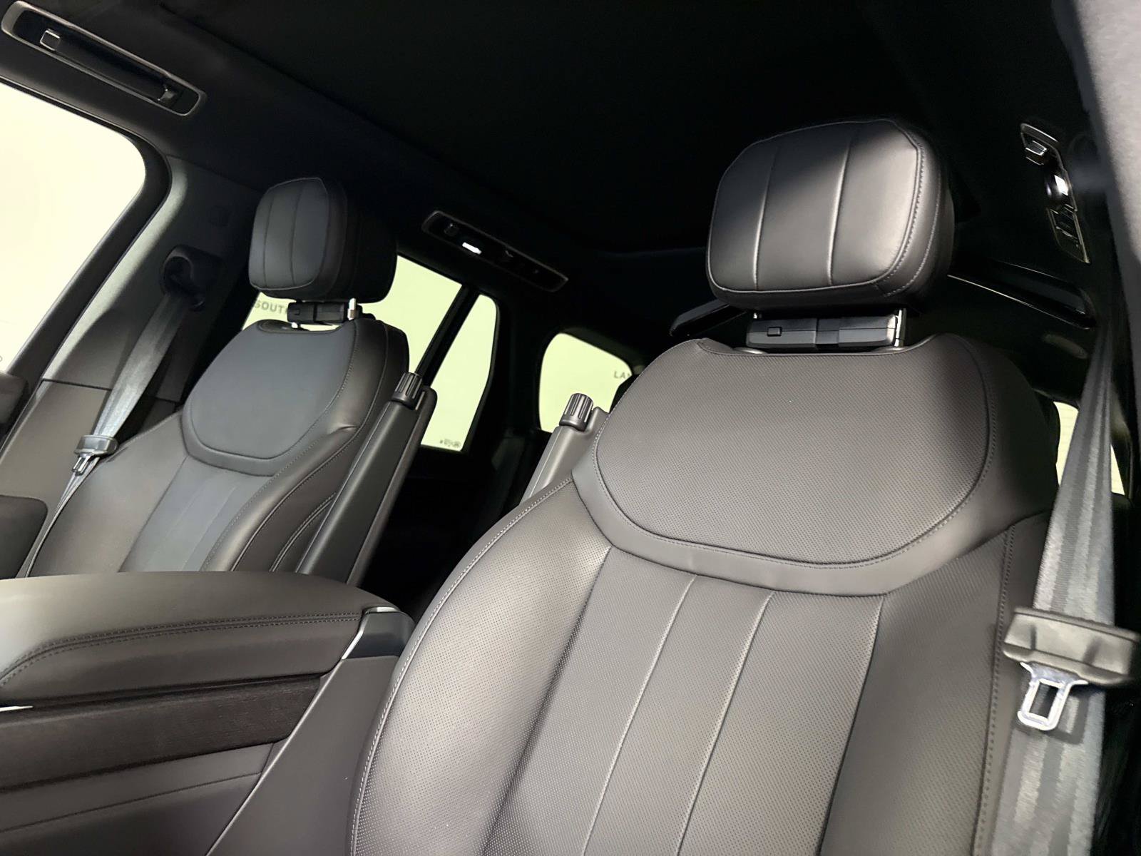 New 2027 Land Rover Range Rover SE AWD/4WD image 21