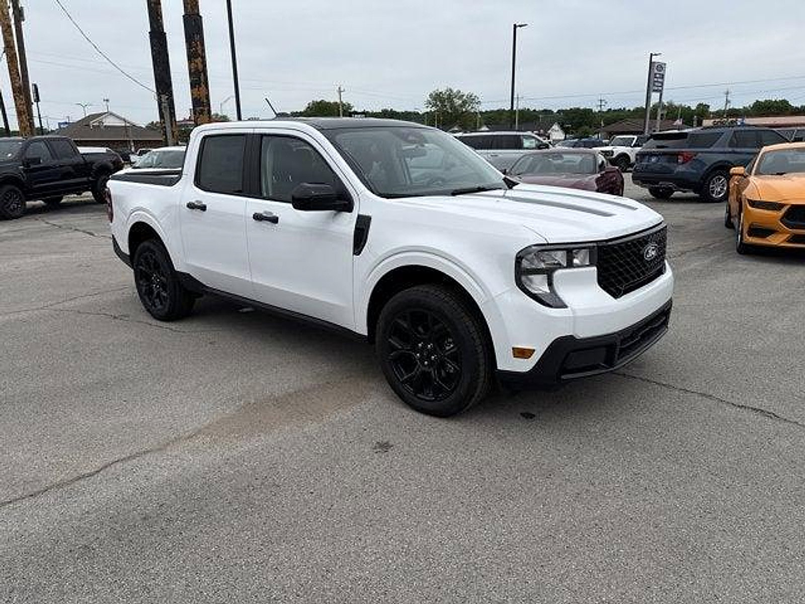 New 2026 Ford Maverick XLT w/ XLT Luxury Package AWD/4WD image 6