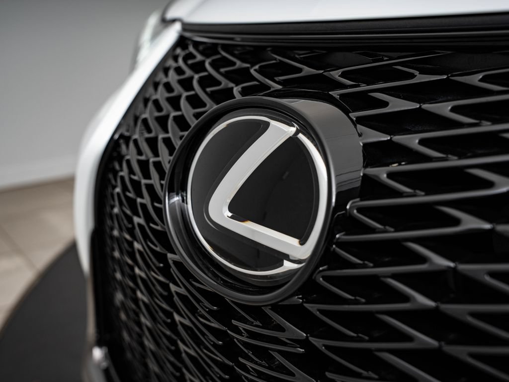 New 2026 Lexus UX 300h AWD image 3