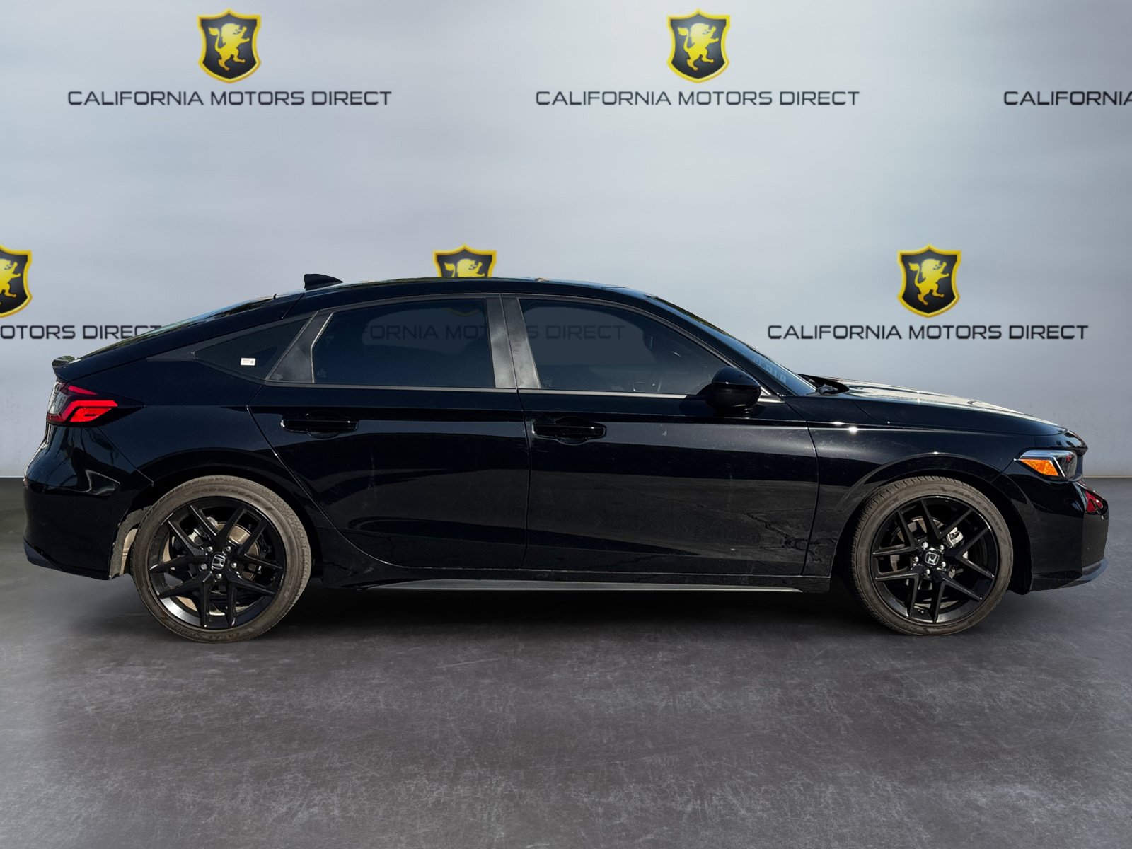 Used 2025 Honda Civic Sport image 6
