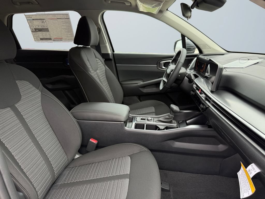Used 2026 Kia Sorento LX FWD image 15