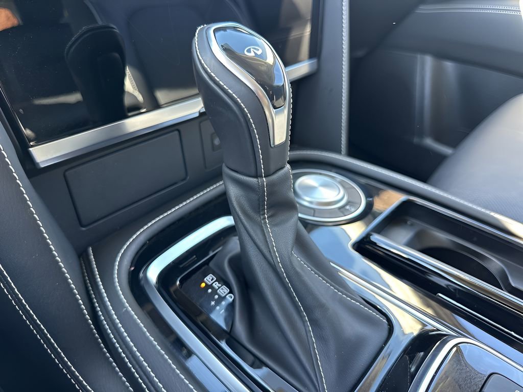 Used 2023 INFINITI QX80 Premium Select w/ Cargo Package image 20