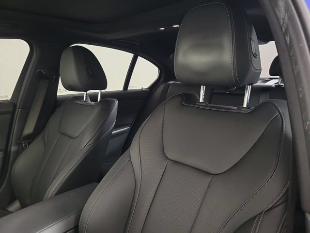 Used 2024 BMW 330i Sedan w/ M Sport Package RWD image 18
