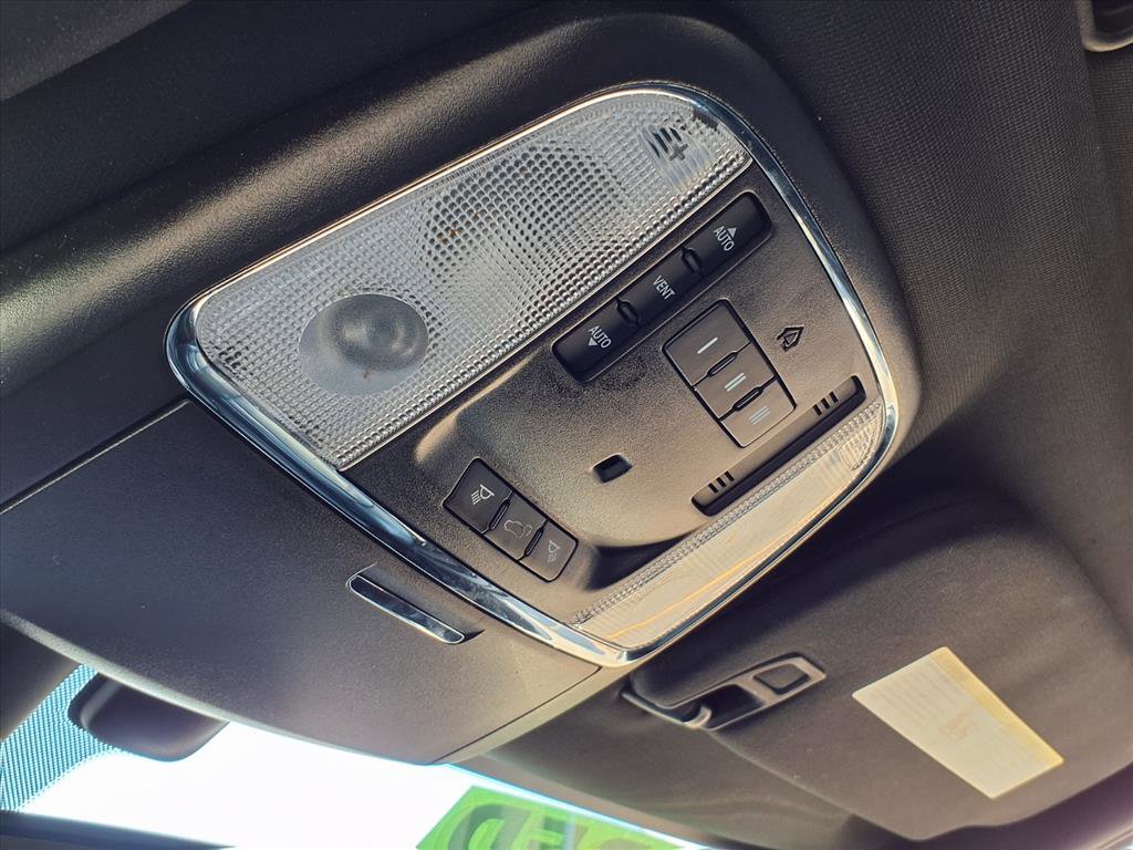 Used 2017 Jeep Grand Cherokee Limited image 18