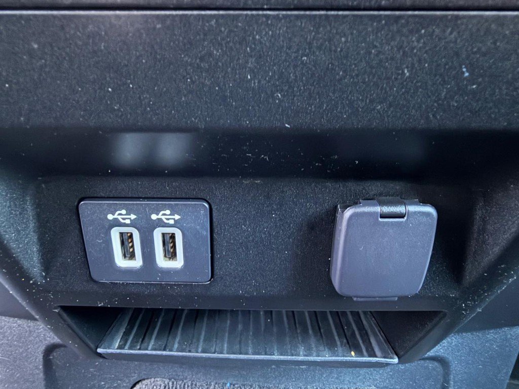 Used 2019 Ford F150 XLT image 39