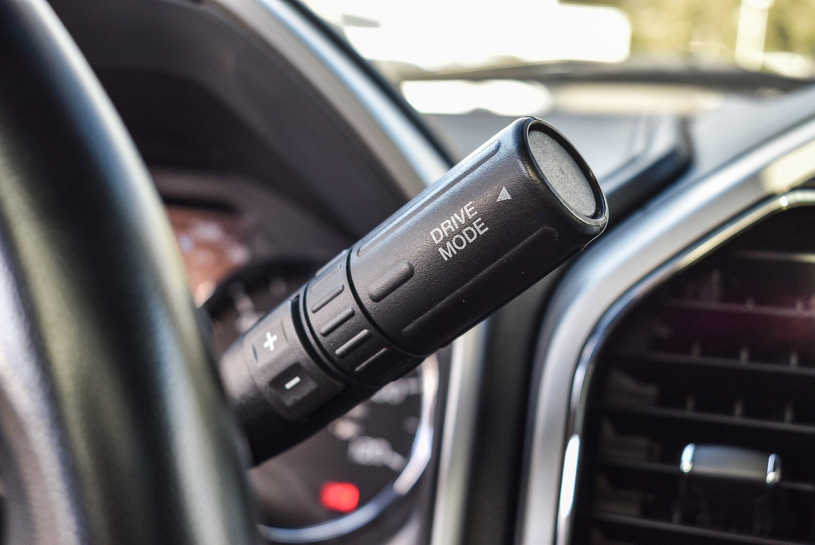 Used 2022 Ford F350 Lariat w/ FX4 Off-Road Package image 18