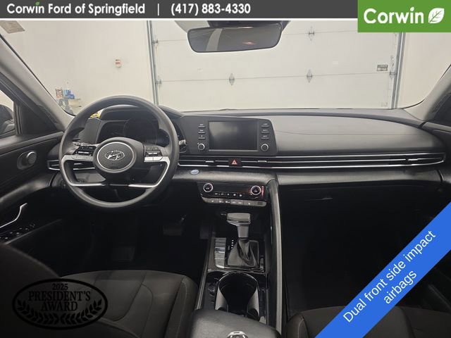 Used 2021 Hyundai Elantra Blue image 13