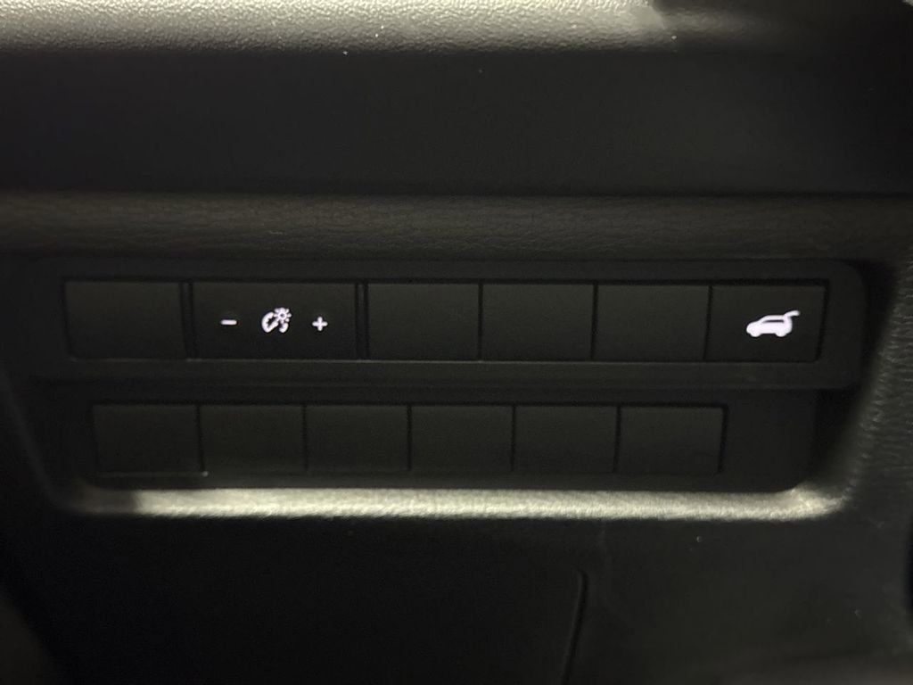 Used 2024 Mitsubishi Outlander SE AWD/4WD image 19