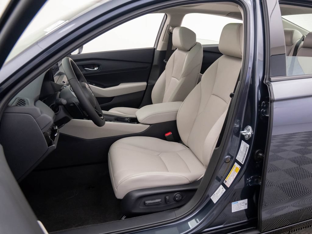 Certified 2026 Honda Accord EX-L image 17