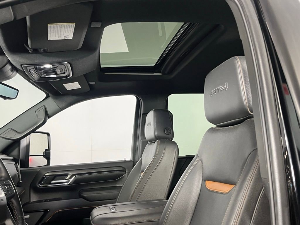 Used 2024 GMC Sierra 3500 AT4 w/ AT4 Premium Plus Package image 23