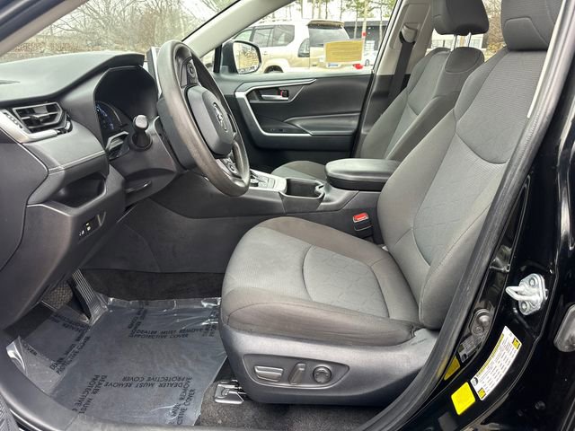 Certified 2024 Toyota RAV4 XLE image 29