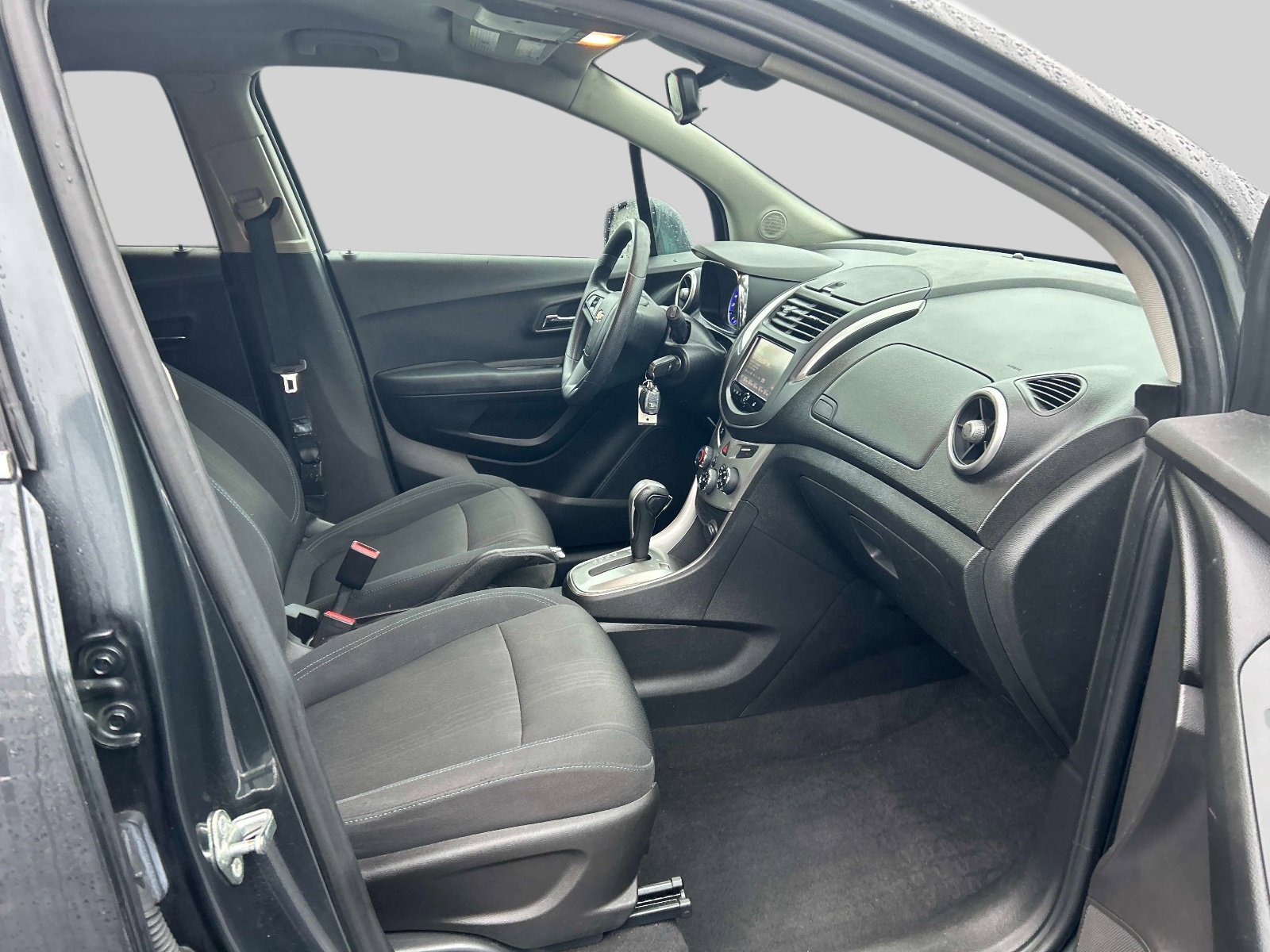 Used 2016 Chevrolet Trax LT image 16