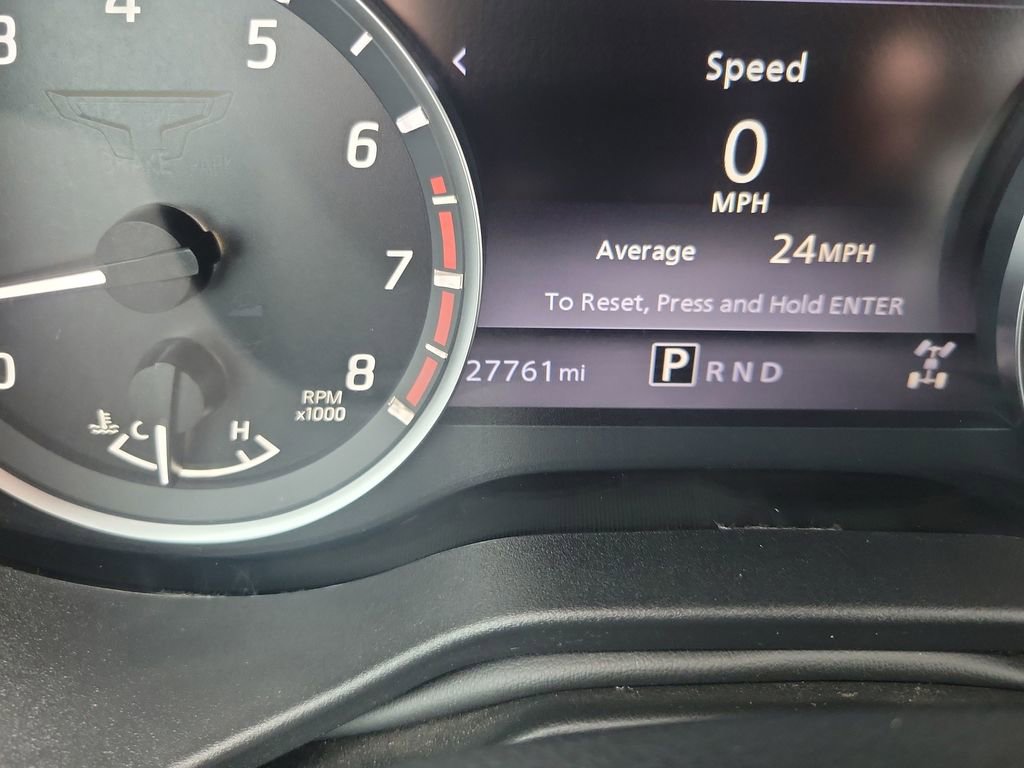 Used 2023 Nissan Titan SV w/ SV Convenience Package image 17