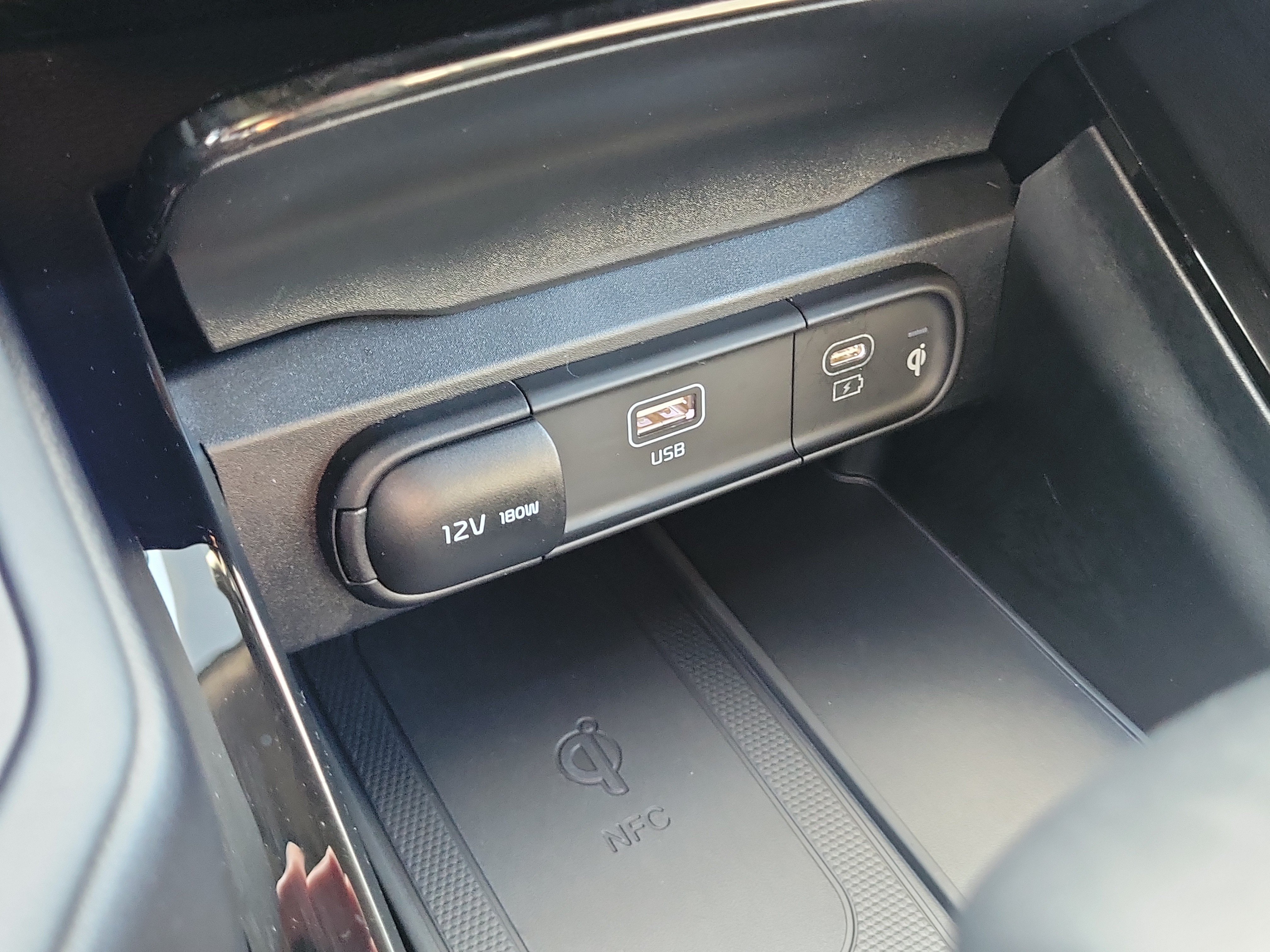 Certified 2025 Kia Telluride SX Prestige X-Line AWD/4WD image 38