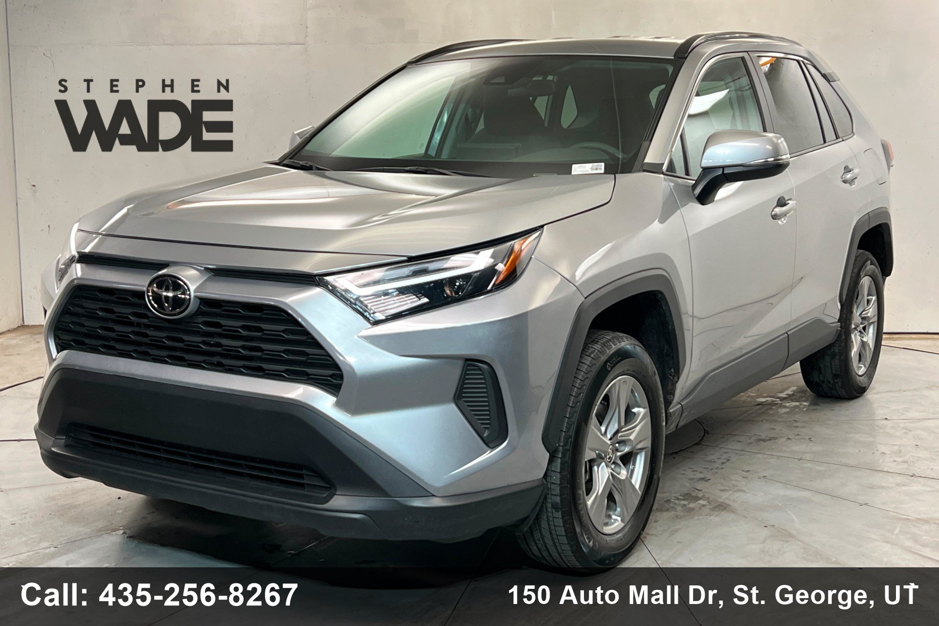 Used 2025 Toyota RAV4 XLE AWD/4WD image 1