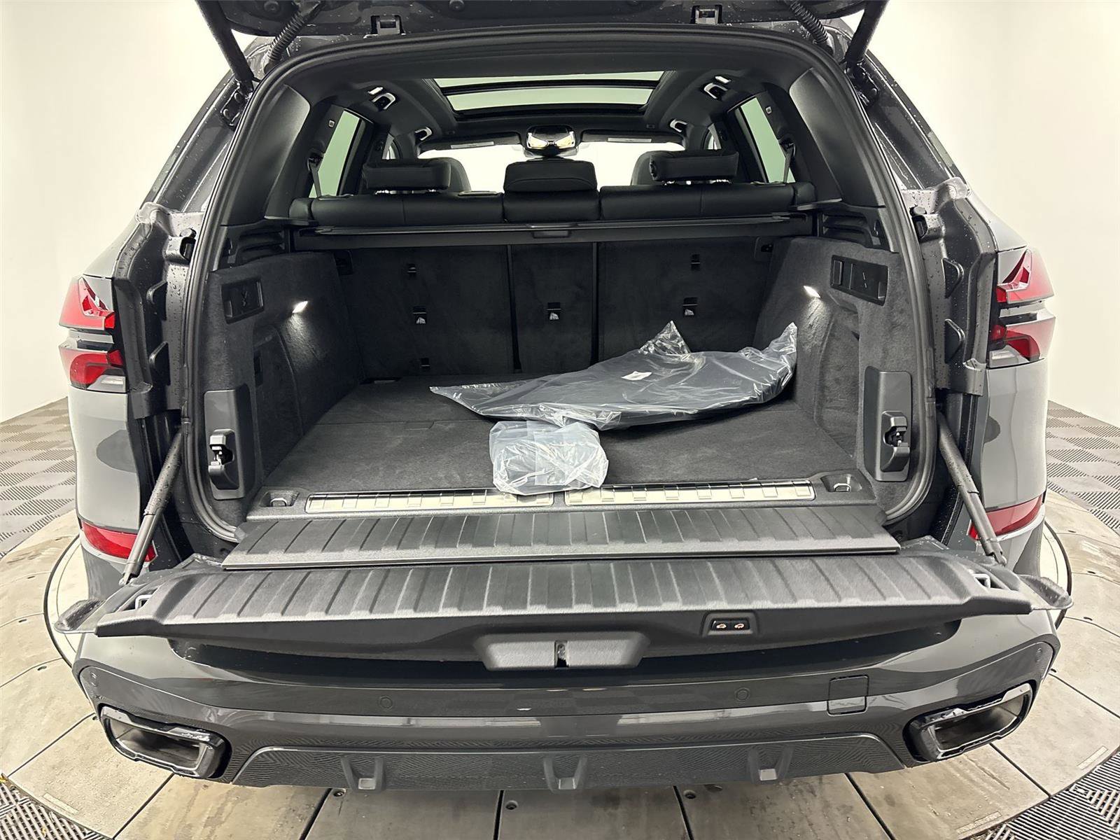New 2026 BMW X5 xDrive50e AWD/4WD image 21