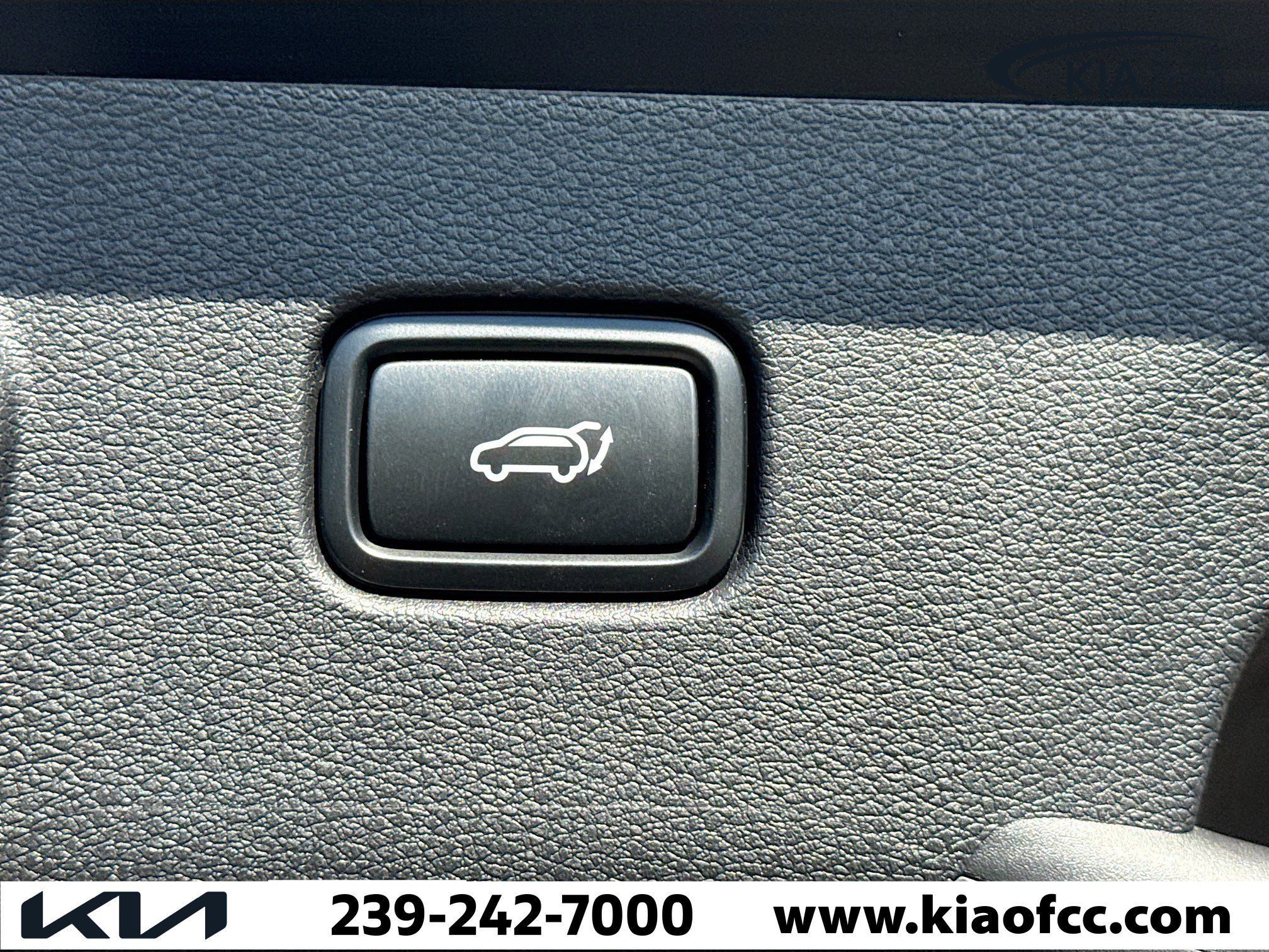 Certified 2025 Kia Sportage SX image 13