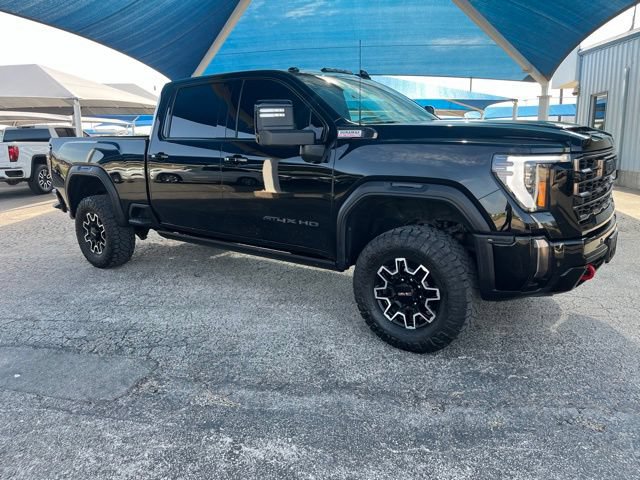 Used 2024 GMC Sierra 2500 AT4X AWD/4WD image 3